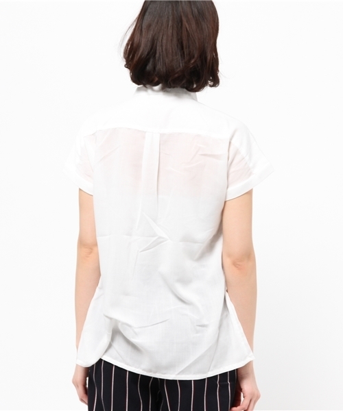 OUTLET（アウトレット）の「【Discoat】ポケ付スキッパーブラウス（シャツ/ブラウス・レディース・オフホワイト/クリーム・FREE）」の5枚目の写真