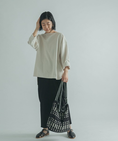 FORK&SPOON（フォークアンドスプーン）の「FORK&SPOON　カットストレートスカート（スカート・レディース・ブラック/ライトベージュ・1/2）」の3枚目の写真