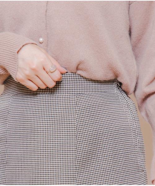 flower(フラワー)の「チェックマーメイドスカート(スカート・レディース・ベージュ/ブラウン・FREE)」の12枚目の写真