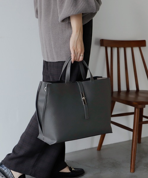 VitaFelice（ヴィータフェリーチェ）の「3ルームビジネストートバッグ（トートバッグ・レディース・ライトグレー/グレー/ブラック/チャコール・FREE）」の17枚目の写真
