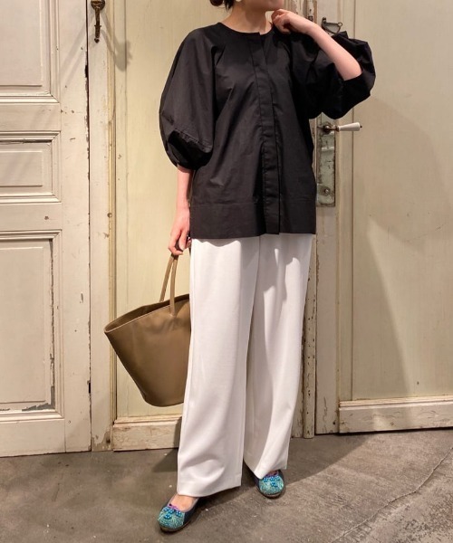 BEARDSLEY（ビアズリー）の「トラックバギーパンツ：低身長・ウエストゴム・高身長にも３サイズ展開（その他パンツ・レディース・ホワイト/ブラック・1/2/0）」の3枚目の写真