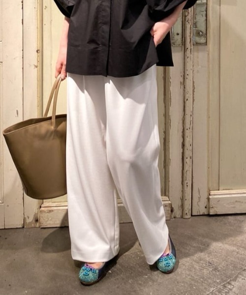 BEARDSLEY（ビアズリー）の「トラックバギーパンツ：低身長・ウエストゴム・高身長にも３サイズ展開（その他パンツ・レディース・ホワイト/ブラック・1/2/0）」の6枚目の写真