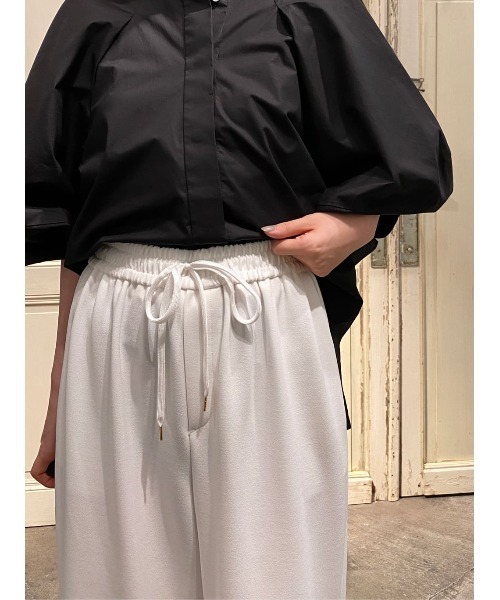 BEARDSLEY（ビアズリー）の「トラックバギーパンツ：低身長・ウエストゴム・高身長にも３サイズ展開（その他パンツ・レディース・ホワイト/ブラック・1/2/0）」の7枚目の写真