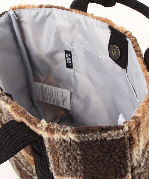 Lee（リー）の「【Lee】ボアトートバッグ（トートバッグ・レディース・ベージュ/グレー/オフホワイト・ONE SIZE）」の6枚目の写真