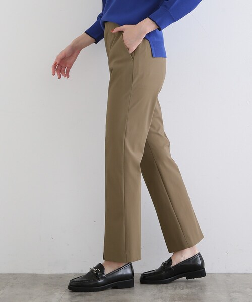 INDIVI(インディヴィ)の「【褒められパンツ/洗える/接触冷感/UVケア】スリット入りストレートパンツ(その他パンツ・レディース・ブラック/ブラウン系その他/レッド系1/ダークグリーン系5・03/05/07/12/13/15 /17/19/34/36/38/40/42)」の21枚目の写真