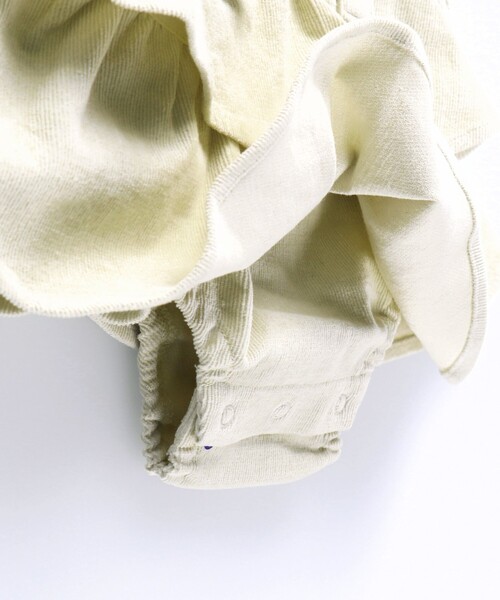 BRANSHES(ブランシェス)の「2段フリルベビーサロペット(サロペット/オーバーオール・キッズ・クリーム/ブラウン・70/80)」の16枚目の写真