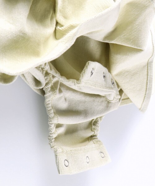 BRANSHES(ブランシェス)の「2段フリルベビーサロペット(サロペット/オーバーオール・キッズ・クリーム/ブラウン・70/80)」の17枚目の写真