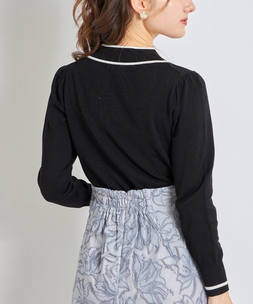 tocco closet(トッコ クローゼット)の「配色ライン入りボウタイりぼんニットプルオーバー(ニット/セーター・レディース・グレイッシュブルー/ピンク系その他/オフホワイト/ブラック/ベージュ・M)」の15枚目の写真