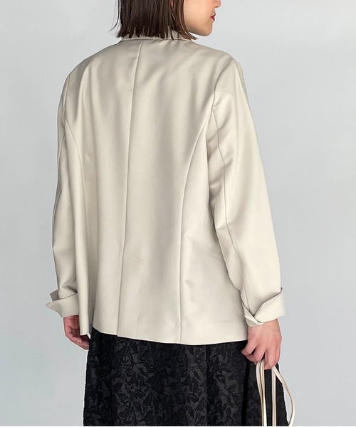 PICCIN PERLA（ピッチンペルラ）の「パールボタンテーラードジャケット（テーラードジャケット・レディース・ベージュ/ブラック・M）」の18枚目の写真