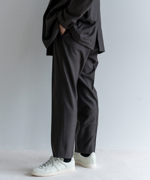 EDIFICE（エディフィス）の「サキソニー 1タック スラックス【セットアップ着用可】（その他パンツ・メンズ・ネイビー/ベージュ系その他/ブラウン/カーキ・LARGE/SMALL/X-LARGE/MEDIUM）」の14枚目の写真