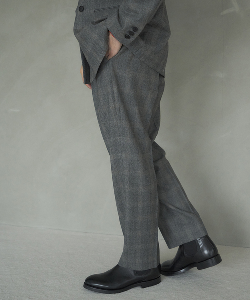 EDIFICE（エディフィス）の「サキソニー 1タック スラックス【セットアップ着用可】（その他パンツ・メンズ・ネイビー/ベージュ系その他/ブラウン/カーキ・LARGE/SMALL/X-LARGE/MEDIUM）」の22枚目の写真