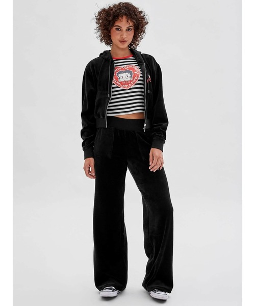 Guess(ゲス)の「GUESS Originals x Betty Boop Velour Pants(その他パンツ・レディース・ブラック・X-SMALL/SMALL/MEDIUM)」の3枚目の写真