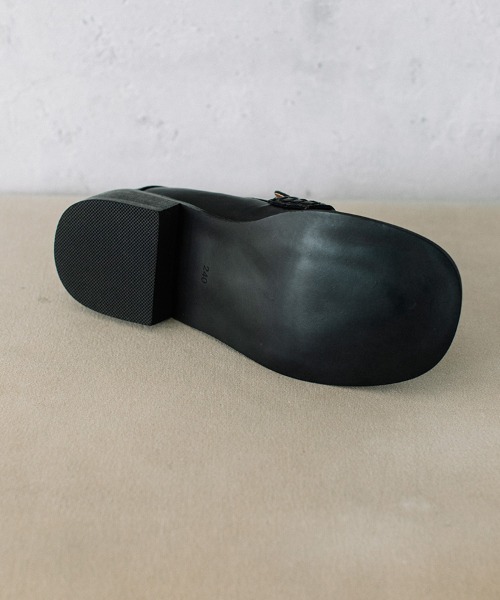 Flugge(フラッジー)の「square toe loafer/スクエアトゥローファー(ローファー・レディース・ホワイト/ブラック・23cm/23.5cm/24cm/24.5cm)」の21枚目の写真