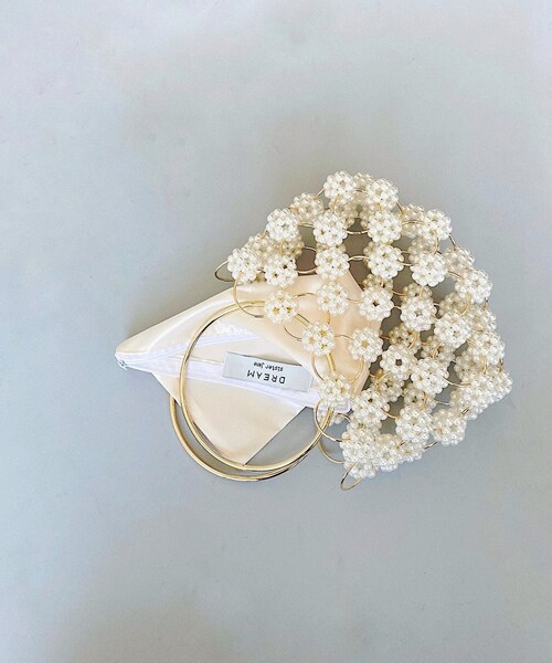 Charles Chaton（シャルルシャトン）の「Galaxy Pearl Beaded Bag（ハンドバッグ・レディース・ホワイト・FREE）」の2枚目の写真