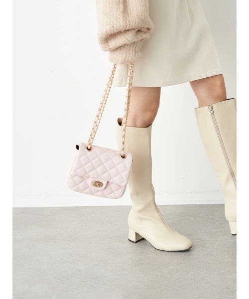 earth music&ecology(アースミュージックアンドエコロジー)の「キルティングチェーンショルダー(ショルダーバッグ・レディース・ブラック/アイボリー/ダークブルー/ライトピンク・FREE)」の8枚目の写真