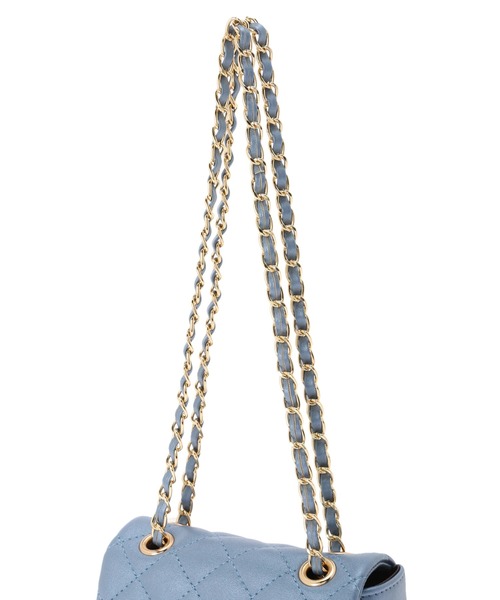 earth music&ecology(アースミュージックアンドエコロジー)の「キルティングチェーンショルダー(ショルダーバッグ・レディース・ブラック/アイボリー/ダークブルー/ライトピンク・FREE)」の14枚目の写真