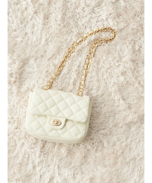 earth music&ecology(アースミュージックアンドエコロジー)の「キルティングチェーンショルダー(ショルダーバッグ・レディース・ブラック/アイボリー/ダークブルー/ライトピンク・FREE)」の22枚目の写真