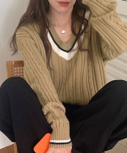 DAY CLOSET(デイ クローゼット)の「レディース Vネックケーブル編みリブニットセーター(ニット/セーター・レディース・ホワイト/ネイビー/グレー/モカ・ONE SIZE)」の12枚目の写真