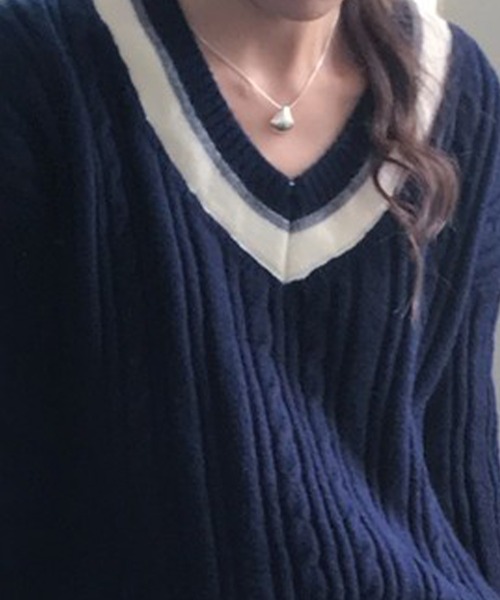 DAY CLOSET(デイ クローゼット)の「レディース Vネックケーブル編みリブニットセーター(ニット/セーター・レディース・ホワイト/ネイビー/グレー/モカ・ONE SIZE)」の16枚目の写真