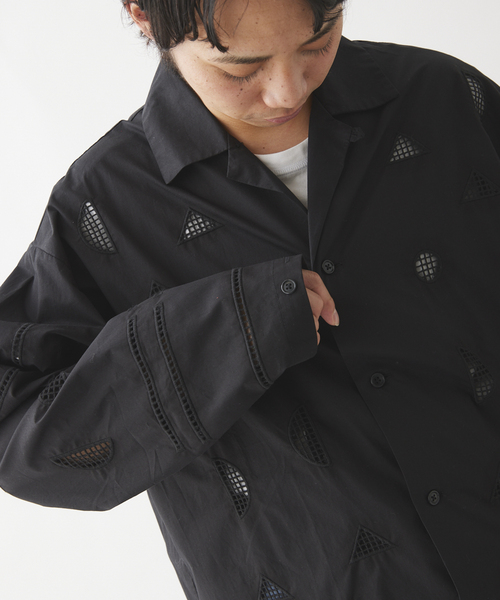 JOURNAL STANDARD relume(ジャーナルスタンダード レリューム)の「カットレース オープンカラーシャツ(シャツ/ブラウス・メンズ・ブラック/サックスブルー/アイボリー・LARGE/MEDIUM)」の9枚目の写真