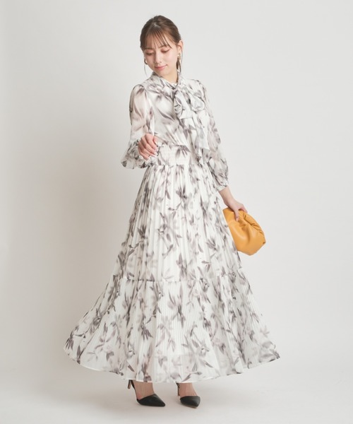 Mystrada（マイストラーダ）の「ぼかしフラワープリントワンピース（ワンピース・レディース・モカ/グリーン系その他2・34/38/36）」の21枚目の写真