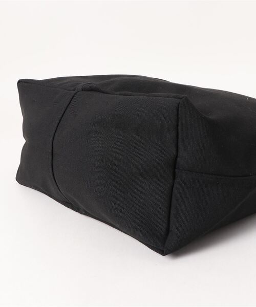 florist（フローリスト）の「【A4収納可】【ユニセックス】シンプルキャンバスワンショルダーバッグ（ショルダーバッグ・レディース・オフホワイト/ブラック・FREE）」の7枚目の写真