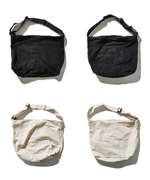 florist（フローリスト）の「【A4収納可】【ユニセックス】シンプルキャンバスワンショルダーバッグ（ショルダーバッグ・レディース・オフホワイト/ブラック・FREE）」の4枚目の写真