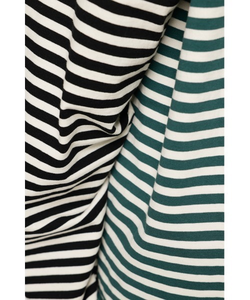 SLY（スライ）の「BIG PK C/N OVER L/S TOPS ビッグサイズ オーバーサイズ パーカー クルーネック オーバートップス（Tシャツ/カットソー・レディース・マルチ/ブラック・FREE）」の7枚目の写真