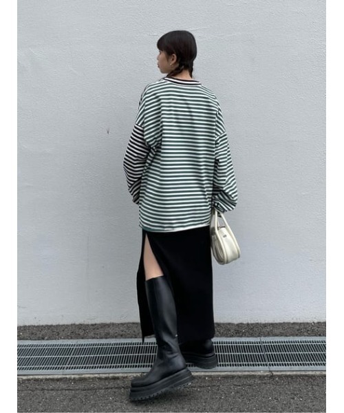 SLY（スライ）の「BIG PK C/N OVER L/S TOPS ビッグサイズ オーバーサイズ パーカー クルーネック オーバートップス（Tシャツ/カットソー・レディース・マルチ/ブラック・FREE）」の20枚目の写真