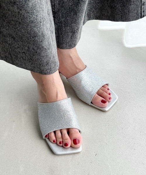 Heather(ヘザー)の「カラーアソートミュール 182411(サンダル・レディース・シルバー/アイボリー/ブラック/ラメ/ミント・M/L)」の5枚目の写真