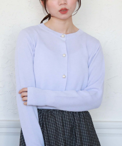 archives（アルシーヴ）の「パール釦カーディガン（カーディガン/ボレロ・レディース・オフホワイト/ブラック/ミント/ラベンダー・MEDIUM）」の14枚目の写真