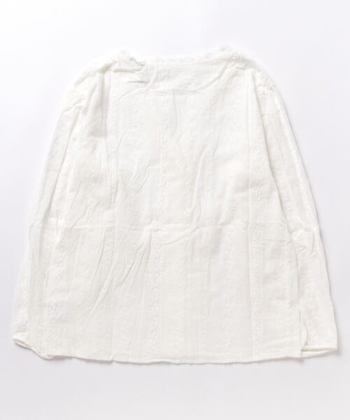 LAUTRE COTE(ロウトレコウト)の「刺繍レースヘンリーネックシャツ(シャツ/ブラウス・レディース・ホワイト・SMALL/MEDIUM/LARGE/X-LARGE)」の5枚目の写真