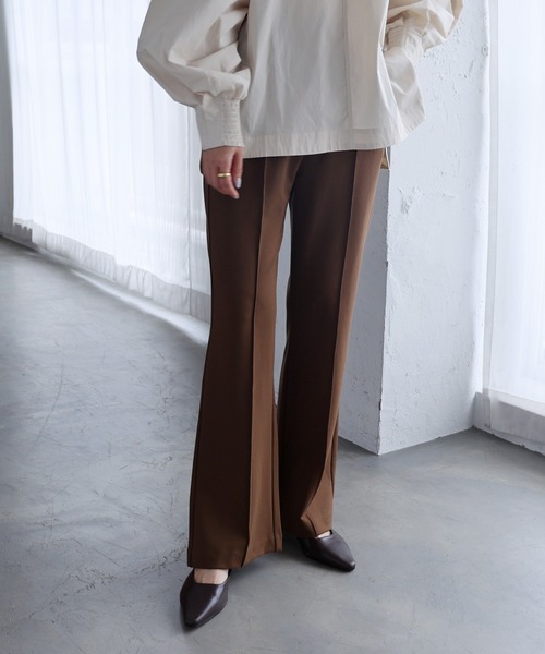 evernavy（エバーネイビー）の「ポンチフレアパンツ（その他パンツ・レディース・ブラック/ネイビー/グレイッシュベージュ/カーキ系/ブラウン系その他/アイボリー・M/L/S）」の6枚目の写真