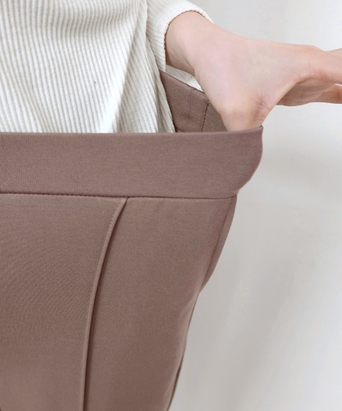 evernavy（エバーネイビー）の「ポンチフレアパンツ（その他パンツ・レディース・ブラック/ネイビー/グレイッシュベージュ/カーキ系/ブラウン系その他/アイボリー・M/L/S）」の13枚目の写真