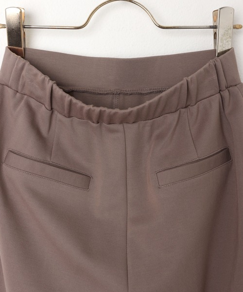 evernavy（エバーネイビー）の「ポンチフレアパンツ（その他パンツ・レディース・ブラック/ネイビー/グレイッシュベージュ/カーキ系/ブラウン系その他/アイボリー・M/L/S）」の17枚目の写真