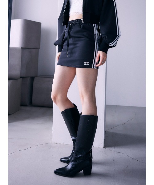 ENVYM（アンビー）の「サイドライントラックミニSK（スカート・レディース・ブラック/ホワイト・FREE）」の7枚目の写真