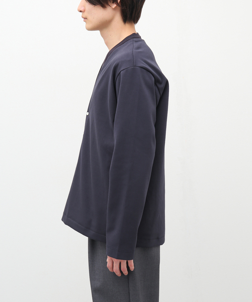 EDIFICE(エディフィス)の「【NORITAKE by EDIFICE】ハーフ スムース Vネック カーディガン(カーディガン/ボレロ・メンズ・ホワイト/チャコールグレー/コバルトブルー/ブラック/ネイビー・MEDIUM/LARGE)」の8枚目の写真