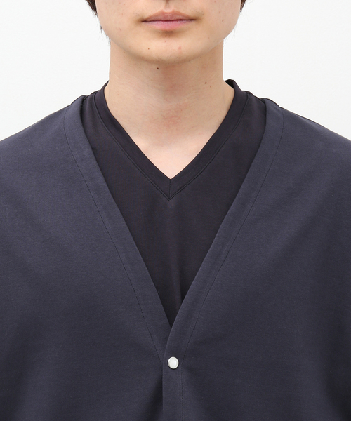 EDIFICE(エディフィス)の「【NORITAKE by EDIFICE】ハーフ スムース Vネック カーディガン(カーディガン/ボレロ・メンズ・ホワイト/チャコールグレー/コバルトブルー/ブラック/ネイビー・MEDIUM/LARGE)」の10枚目の写真