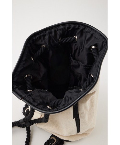 MOUSSY（マウジー）の「SOUVENIR SHOPPER POOL バッグ（バックパック/リュック・レディース・ホワイト/ブラック・FREE）」の9枚目の写真