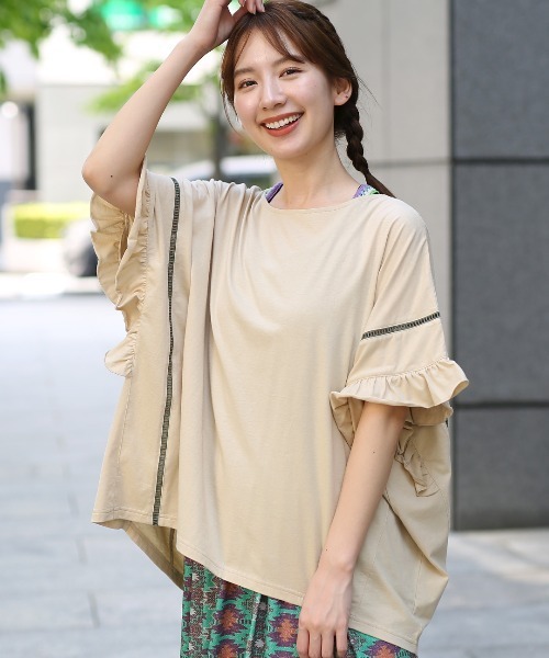 チチカカ（チチカカ）の「袖口フリルポンチョ（その他トップス・レディース・ベージュ/ネイビー/ブラウン・FREE）」の2枚目の写真