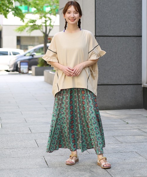 チチカカ（チチカカ）の「袖口フリルポンチョ（その他トップス・レディース・ベージュ/ネイビー/ブラウン・FREE）」の4枚目の写真