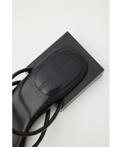 RODEO CROWNS WIDE BOWL(ロデオクラウンズワイドボウル)の「SLIM STRAP SANDAL(サンダル・レディース・ピンク系その他/ブラック系その他/ブルー系その他・LARGE/MEDIUM)」の14枚目の写真