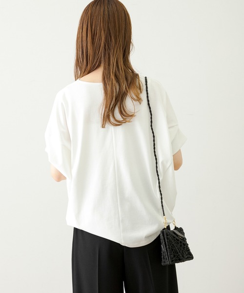 URBAN RESEARCH Sonny Label（アーバンリサーチサニーレーベル）の「『吸水速乾/UVカット』クールタッチドルマンプルオーバー（Tシャツ/カットソー・レディース・ブラック/オフホワイト/ライトグレー・FREE）」の7枚目の写真