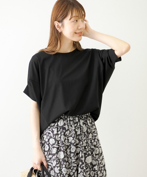 URBAN RESEARCH Sonny Label（アーバンリサーチサニーレーベル）の「『吸水速乾/UVカット』クールタッチドルマンプルオーバー（Tシャツ/カットソー・レディース・ブラック/オフホワイト/ライトグレー・FREE）」の14枚目の写真