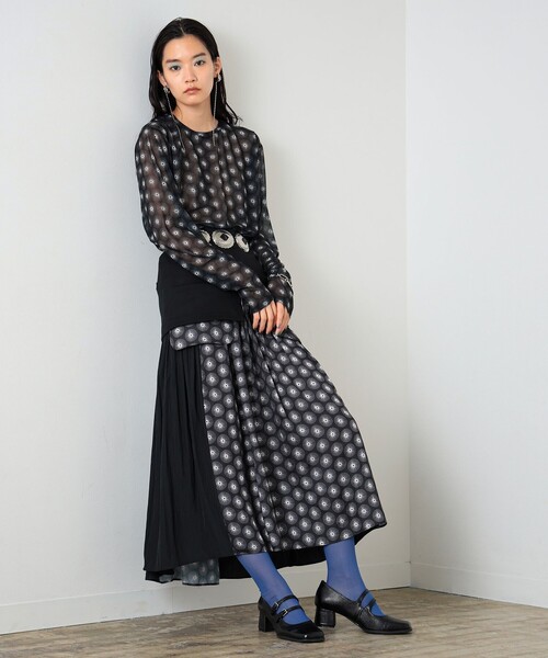 Ray BEAMS（レイビームス）の「Ray BEAMS / シアー ハイソックス（ソックス/靴下・レディース・チャコールグレー/ブルー/ピンク・ONE SIZE）」の6枚目の写真