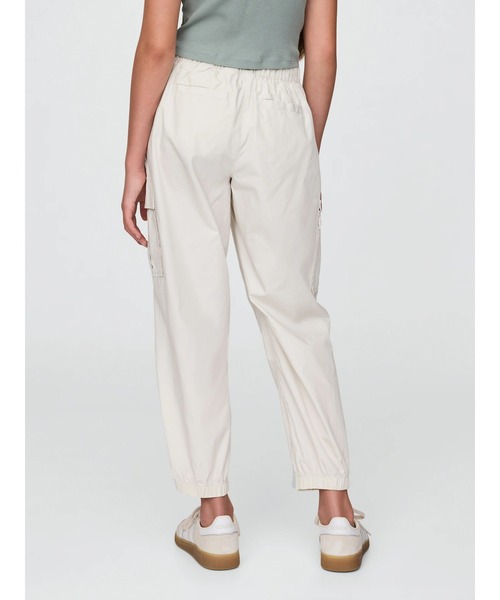 GAP（ギャップ）の「ウエストゴム カーゴジョガーパンツ (キッズ)（カーゴパンツ・キッズ・ベージュ/グリーン/ブラック/グレー/その他/ピンク・160cm/150cm/120cm/130cm/140cm/110cm）」の15枚目の写真