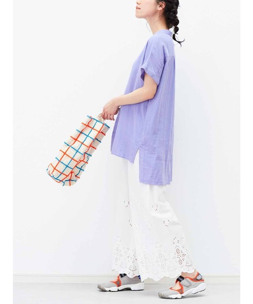 Live in comfort（リブインコンフォート）の「リブ　イン　コンフォート　ふんわり軽やかダブルガーゼ　上品フレンチブラウス（シャツ/ブラウス・レディース・ピンク/ネイビー/グリーン/ラベンダー/ホワイト系その他/レッド/ライトパープル/チャコール/ホワイト/ライトグリーン・MEDIUM/LARGE/X-LARGE/XX-LARGE/SMALL/XXX-LARGE）」の14枚目の写真