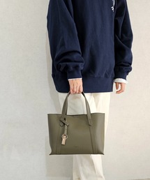 Ungrid | 【Ungrid/アングリッド】プレートキーリング付き　軽量シュリンクミディアムハンドバッグ(ハンドバッグ)