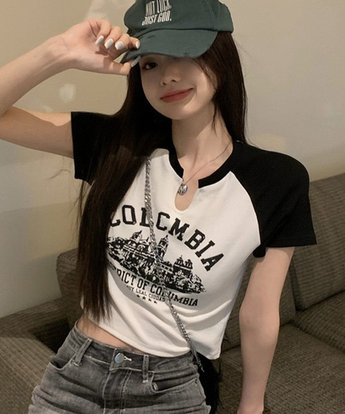 shopnikoniko（ショップニコニコ）の「ラグランTシャツ 半袖 ショート丈 韓国ファッション y2k ラグラン ピチT チビT クロップド丈 スリットネック Tシャツ（Tシャツ/カットソー・レディース・ベージュ/ホワイト・フリー）」の9枚目の写真