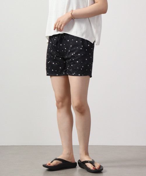 Ree&Mee（リーアンドミー）の「Ree&Mee ひんやり冷感加工 リラックス イージー ショートパンツ（ルームウェア/パジャマ・レディース・ブラック系その他/ブラック系その他2/ブルー系その他/ホワイト系その他/レッド系その他/ベージュ系その他/ブルー系その他2/ブルー系その他3・FREE）」の4枚目の写真